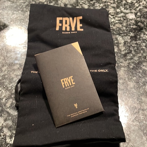 NWT Rare FRYE Melissa Carryall - Picture 9 of 12